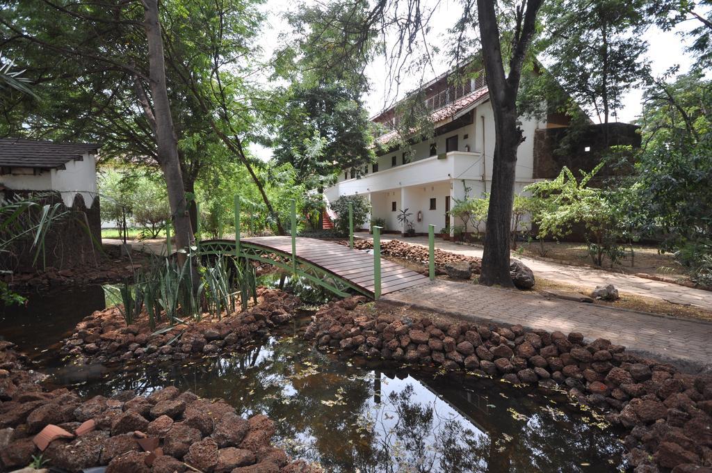 Hunters Lodge Twaandu Bagian luar foto